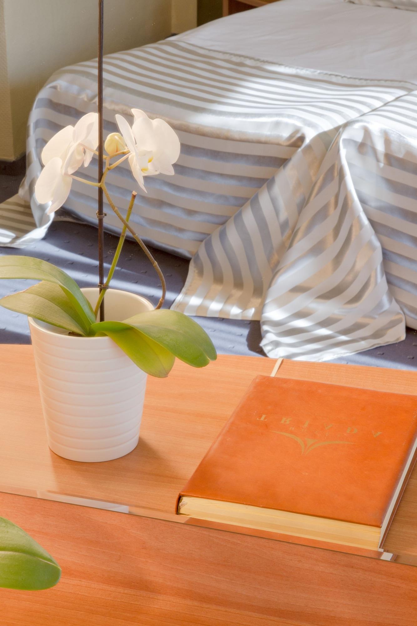 Triada Hotel Sofia Ngoại thất bức ảnh