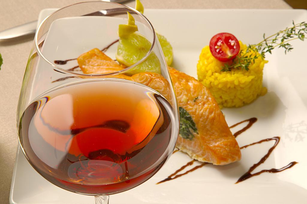 Triada Hotel Sofia Ngoại thất bức ảnh