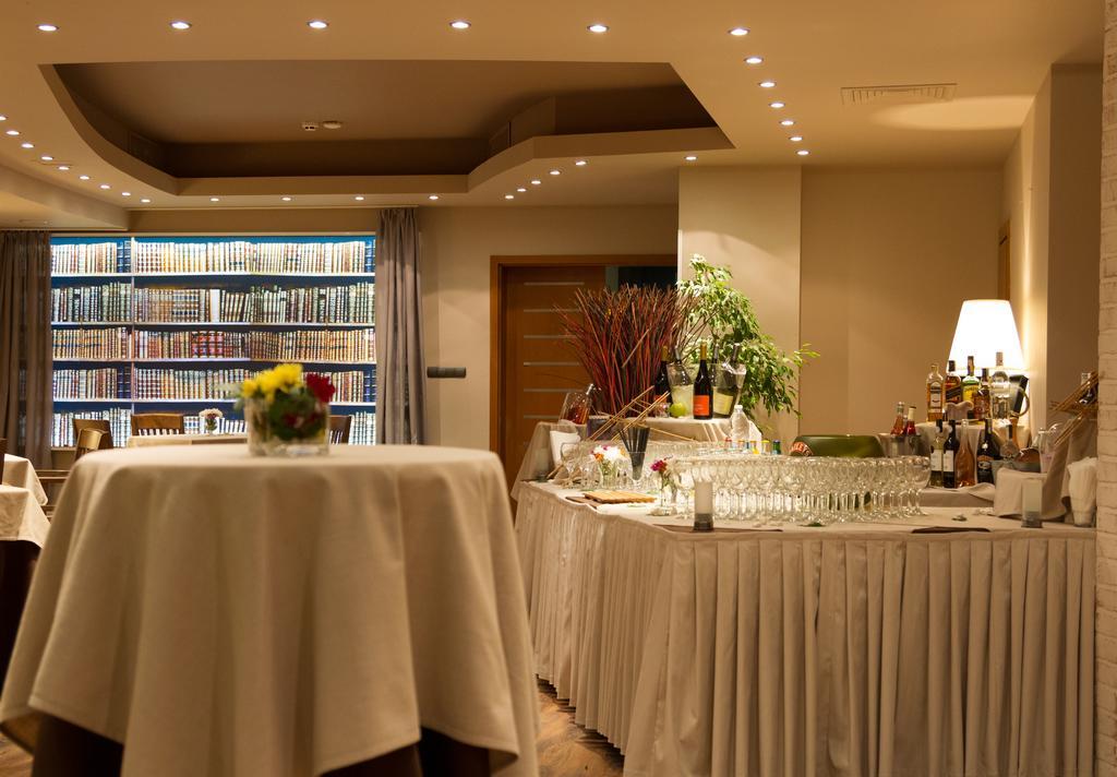 Triada Hotel Sofia Ngoại thất bức ảnh